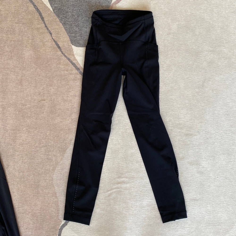 Swift speed 23 inch cropped Lulu lemon legging!